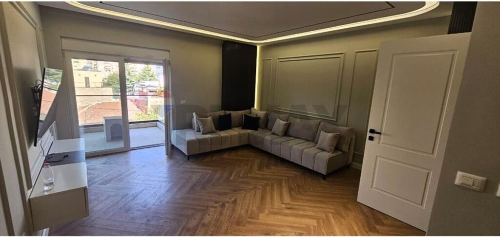 Condominio/Appartamento - In Vendita - Rruga Ali Demi, Tiranë