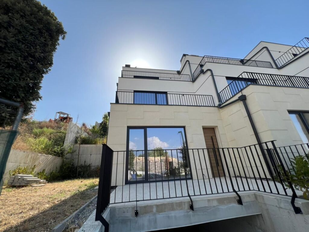VILË PREMIUM ME QIRA – FOREST RESIDENCE