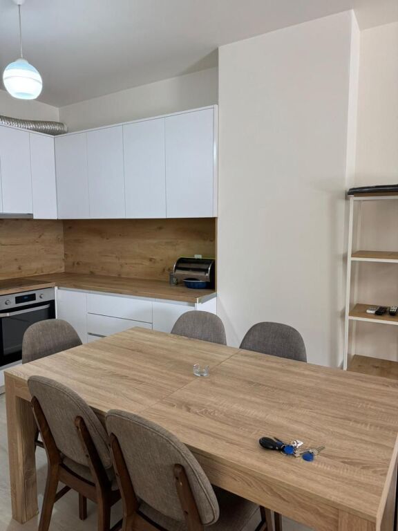 Jepet me qera apartament 2+1 ne rrugen Panorama F  ID 5448