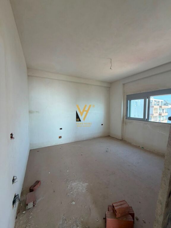VENDESI APPARTAMENTO 2+1+BLK A SARANDA 210.000 EURO