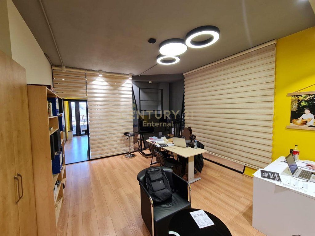 OFFICE SPACE FOR RENT – NEAR THE ZOOLOGICAL GARDEN