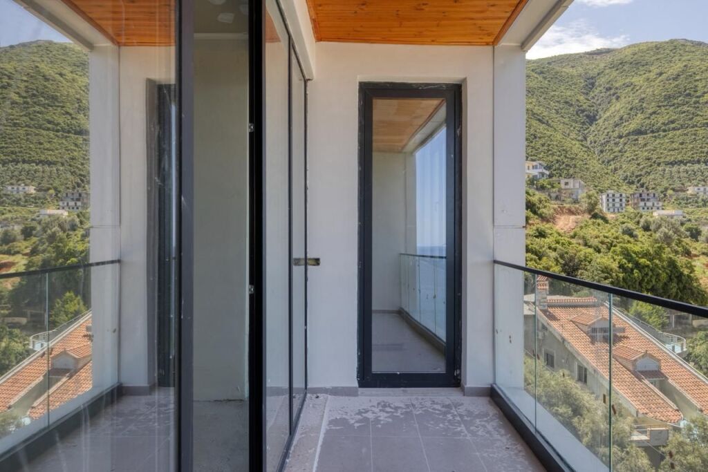 APARTMENT 1+1 WITH SEA VIEW, COLD WATER VLORA