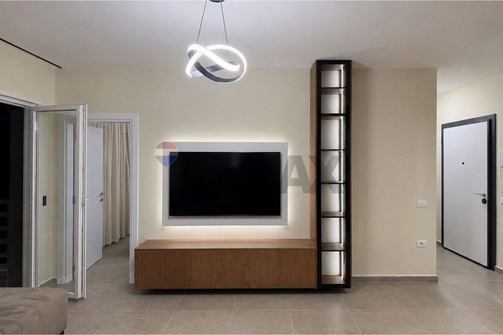 Apartment 1+1 for Rent - Dritan Hoxha Street, Complex E88