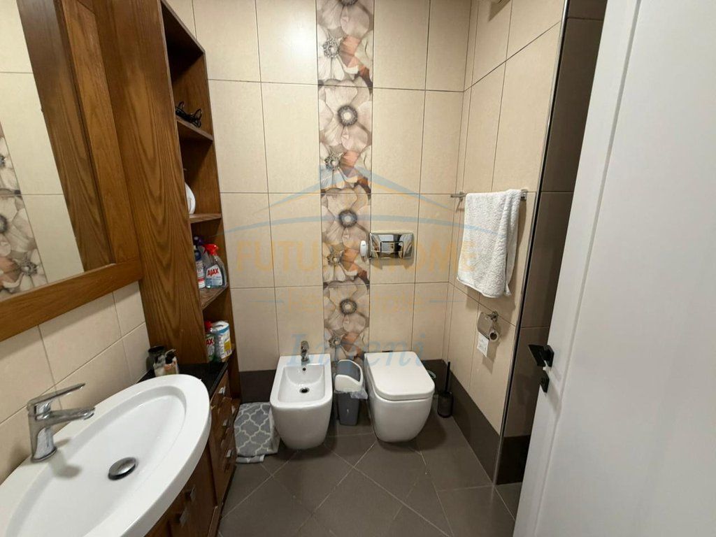 Shitet, Apartament 3+1, Residenca Kodra e Diellit 1, Tiranë.