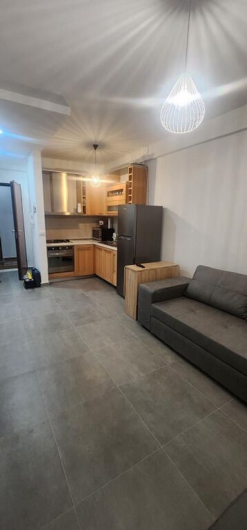 Shitet Apartament 1+1 – Mali i Robit