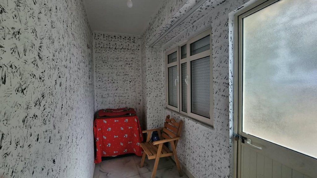 Rent, Apartment 1+1, Building with Arrow, Tirana