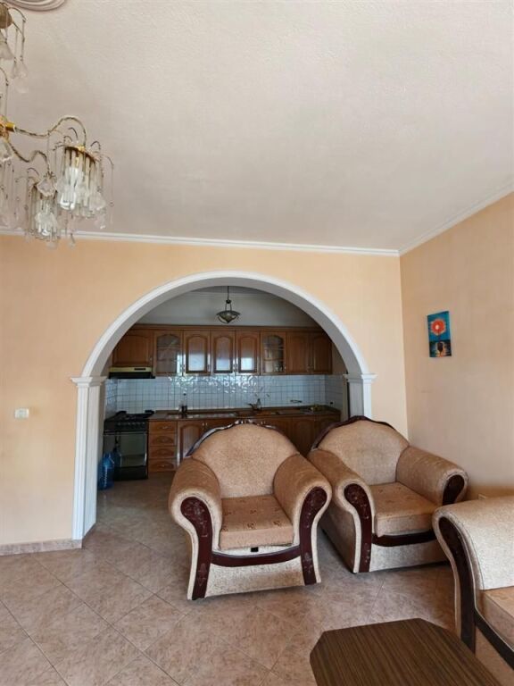Qera | Shtëpi private 3 + 1 | Prane Spitalit QSUT | 700 €/muaj