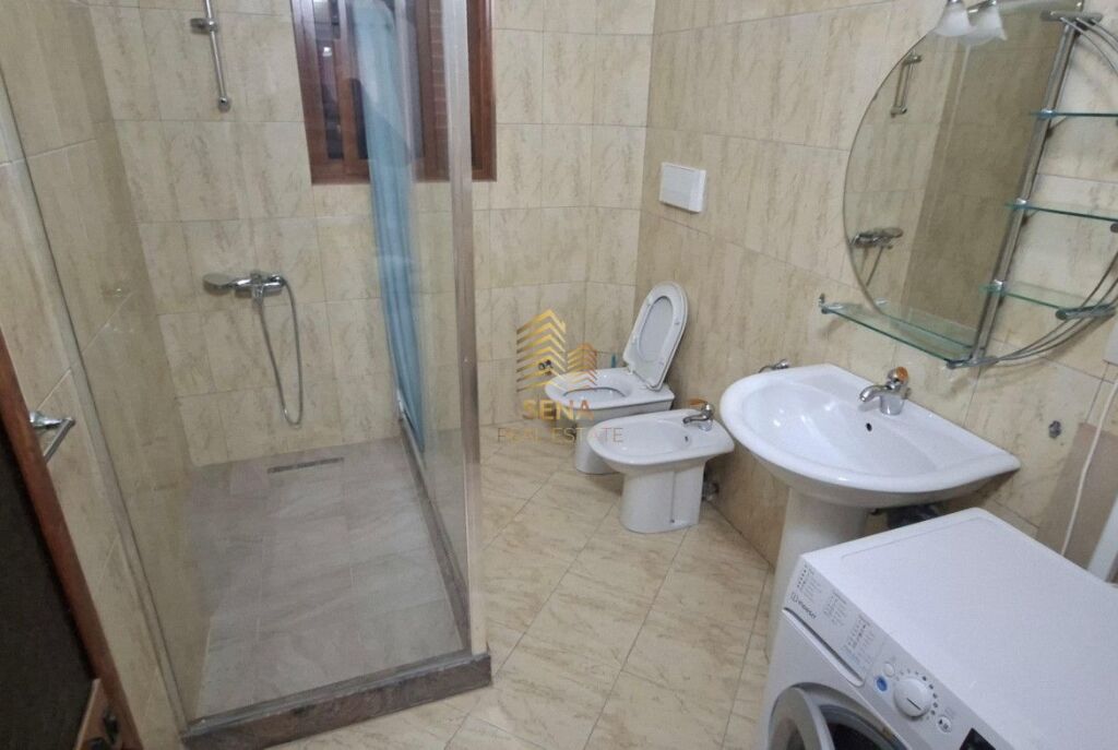 Qira, Apartament 3+1+2WC+blk+P, Rruga Elbasanit(Afer Ambasades Turke), 50.000 Lek/muaj