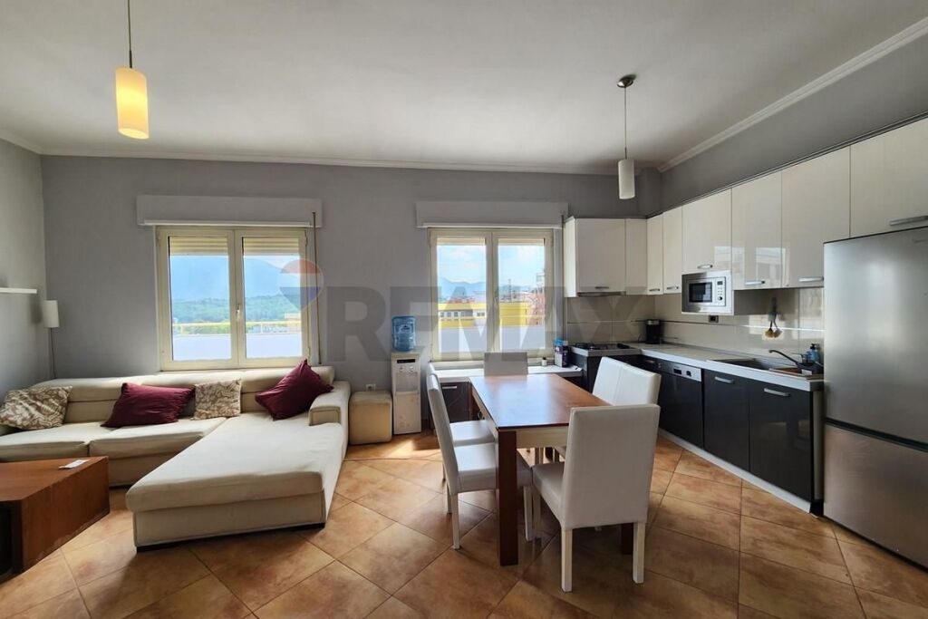 PENTHOUSE 2+1+2 IN AFFITTO VICINO AL LAGO