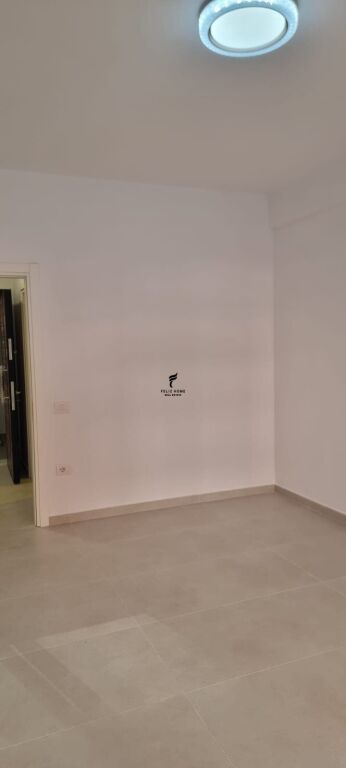 OFFICE FOR RENT 72M2 ASTIR 50,000 LEKE FH-91055