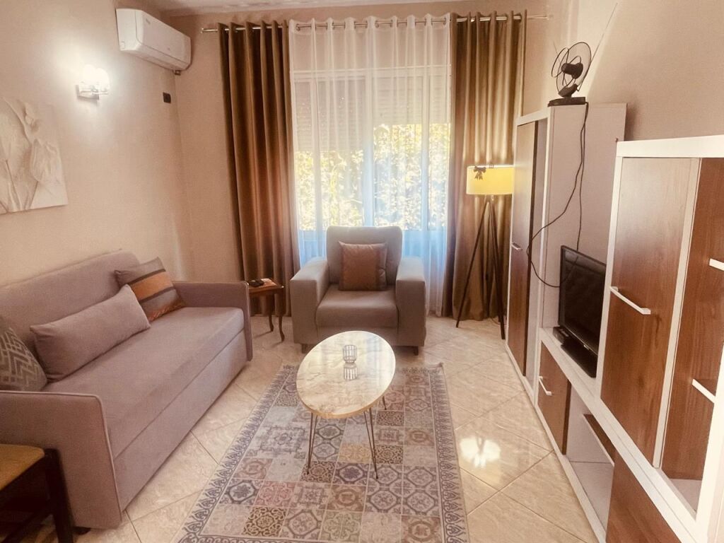Appartamento 1+1 in Affitto Via Kavaja Tirana