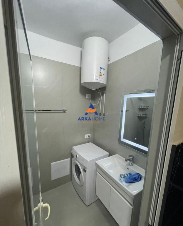 JEPET APARTMENT ME QERA 1+1+BALLKON "RRUGA SANDER PROSI" 58.000 LEKE