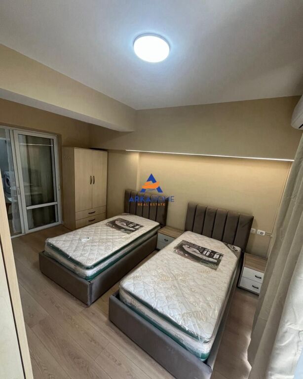 JEPET APARTMENT ME QERA 1+1+BALLKON "RRUGA SANDER PROSI" 58.000 LEKE