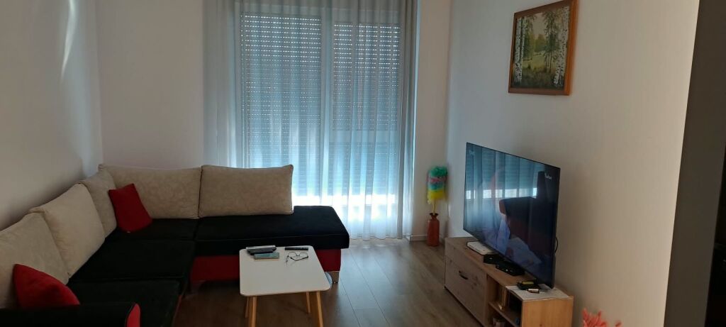JEPET ME QERA | APARTAMENT 1+1; Kompleksi OXA, Fresk