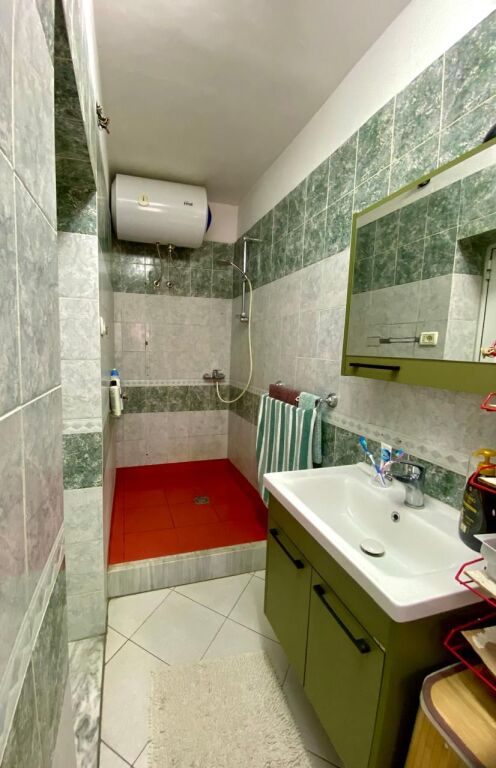 Apartament 2+1 me qira – Ali Demi, 5 min nga Toptani !