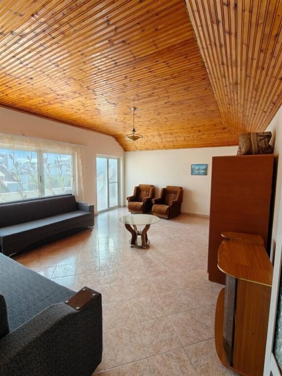 Qera | Shtëpi private 3 + 1 | Prane Spitalit QSUT | 700 €/muaj