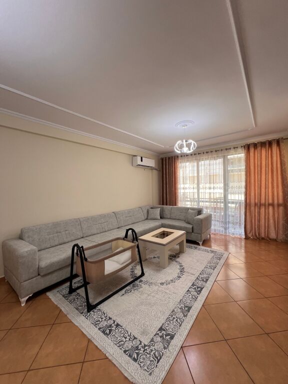 Affittasi 2+1+1 Yzberisht Boulevard 60.000 lek