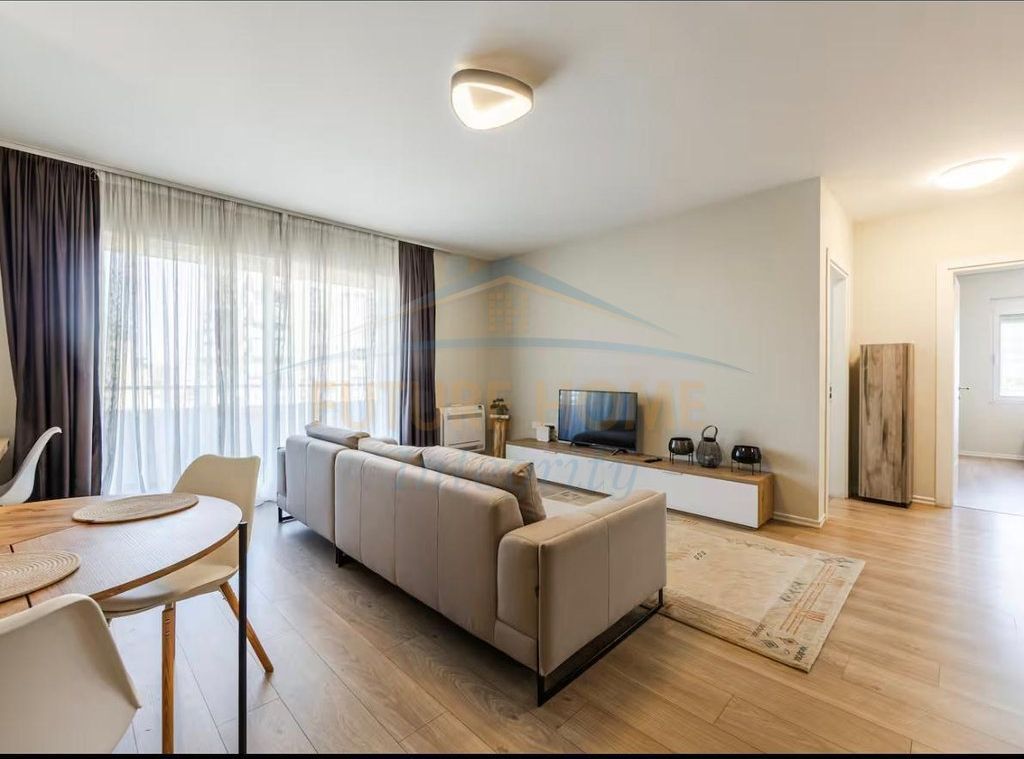 Qera, Apartament 2+1, Ministria e Jashtme, Tiranë.