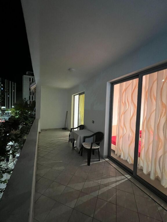 Apartment 1+1 for rent at Rrethi i Astirit opposite Wellit