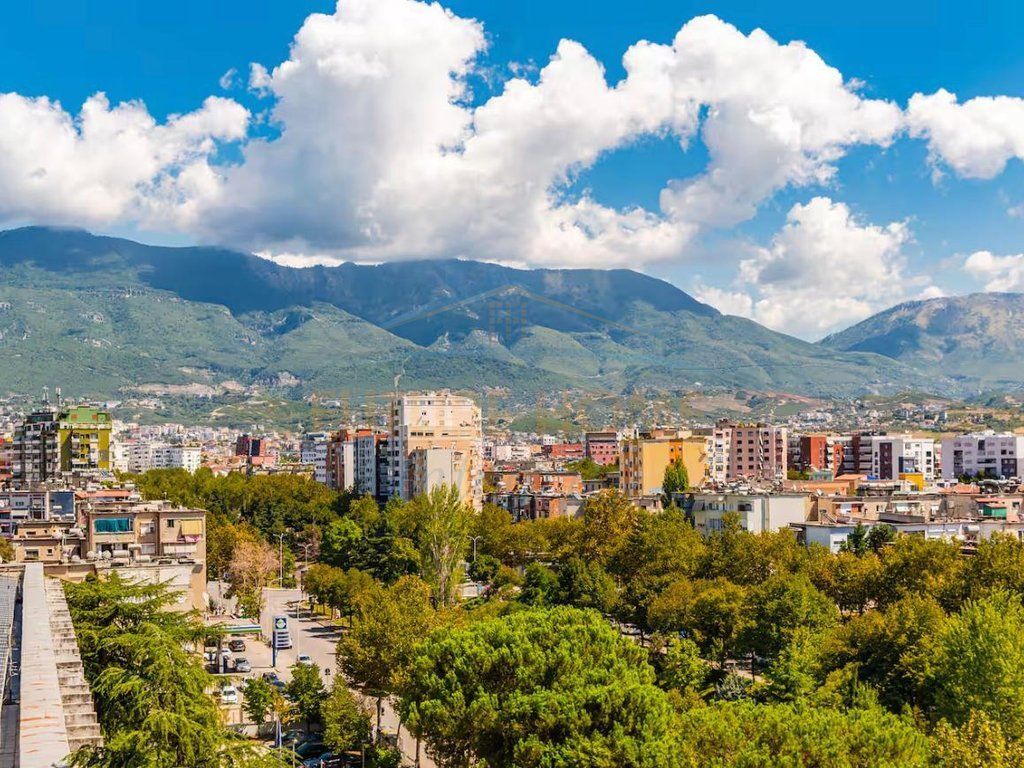 Qera, Apartament 2+1, Ministria e Jashtme, Tiranë.