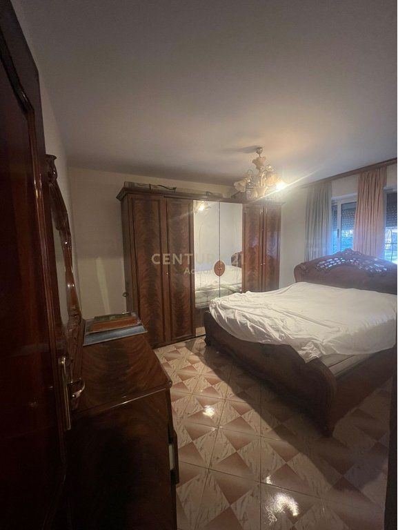 Appartamento 1+1 in Vendita al Mercato Elettrico, Tirana - 110000€ | 60 m² 110.000 € 10.500.000 Lek