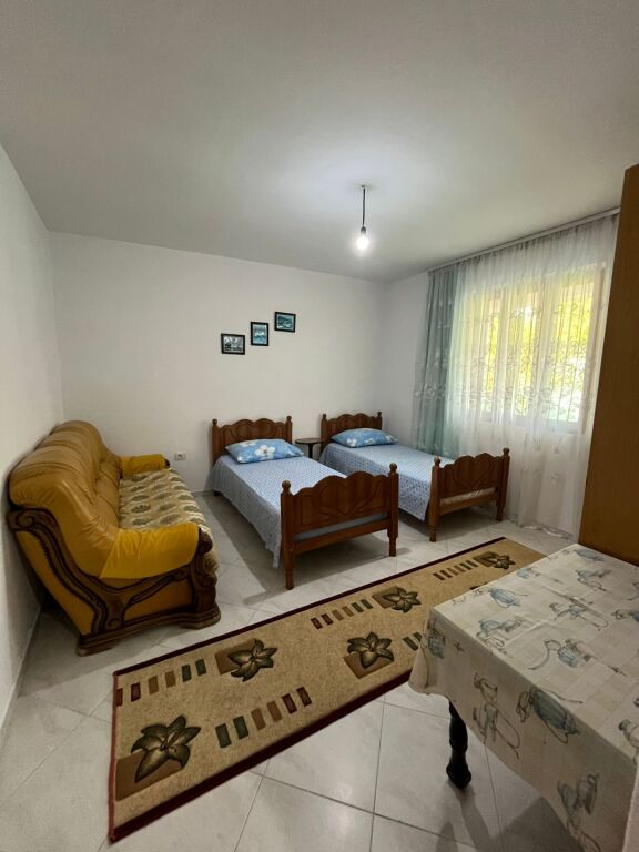 Tirane, house for rent 2+1+Balcony 1st Floor, 110 m² 600 € (Kristina Koljaka, 150m from American Hospital 2, Tirana)

