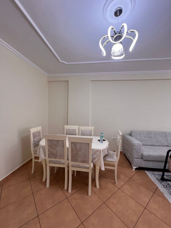 Affittasi 2+1+1 Yzberisht Boulevard 60.000 lek