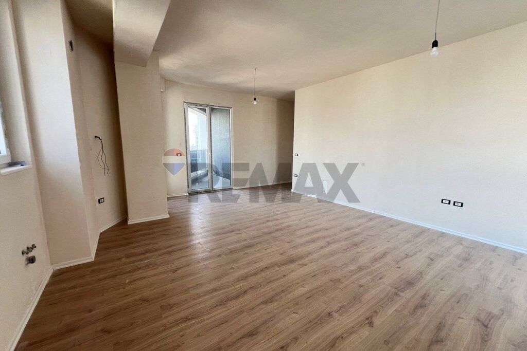 For sale, Apartment 3+1+2, Bega 07 Paris Commune