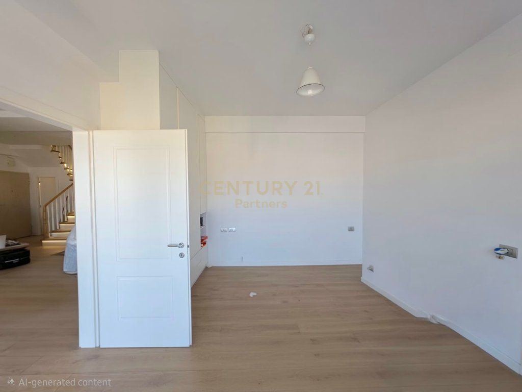 DUPLEX APARTMENT 2+1+2 + PARKING SPACE FOR RENT ABOVE THE OVERPASS OF THE PARSI MUNICIPALITY