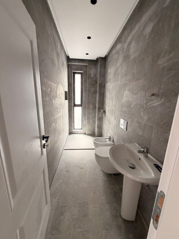 VENDESI APPARTAMENTO 2+1 NELLA RESIDENZA LIBURNIA, GOLEM