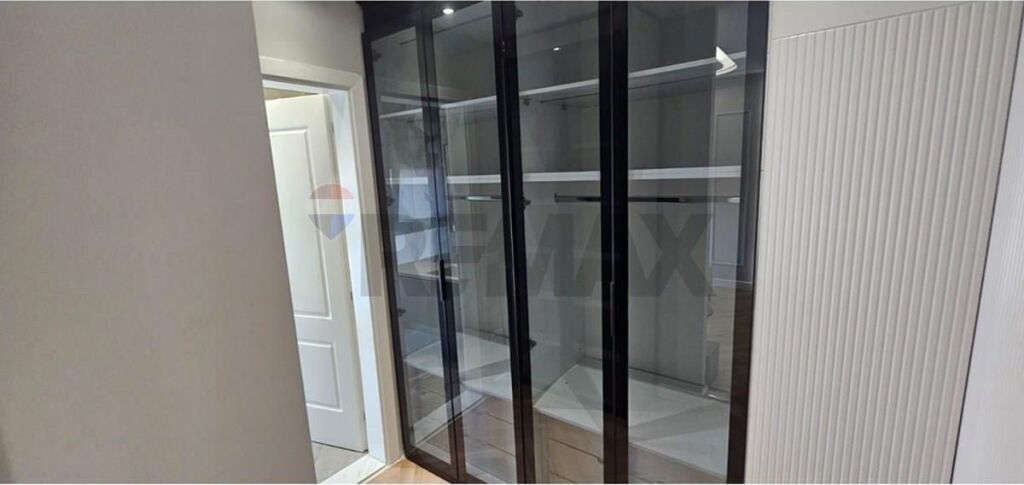 Condominio/Appartamento - In Vendita - Rruga Ali Demi, Tiranë