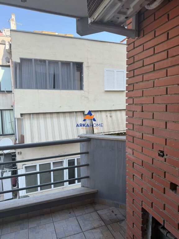 OFFICE FOR RENT 120 M2 "LSI, BLLOK" 1500 EURO