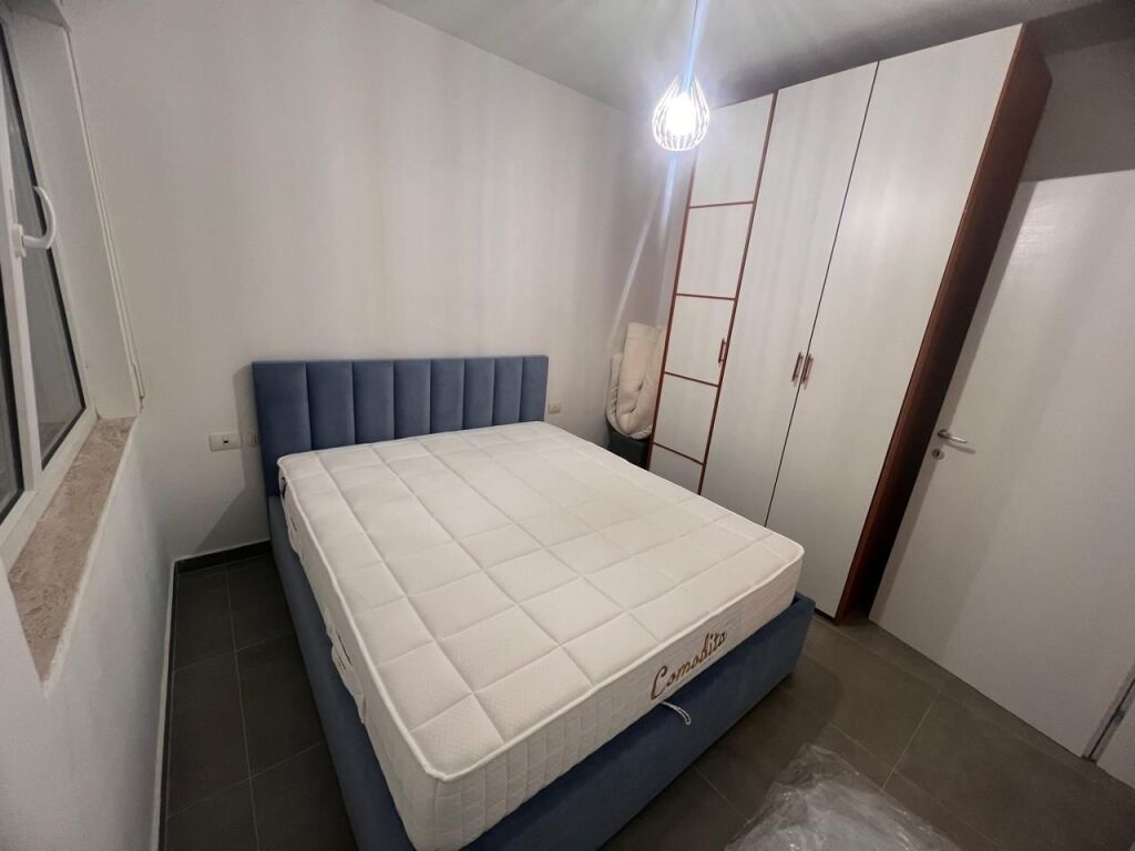 Shitet Apartament 1+1 – Mali i Robit