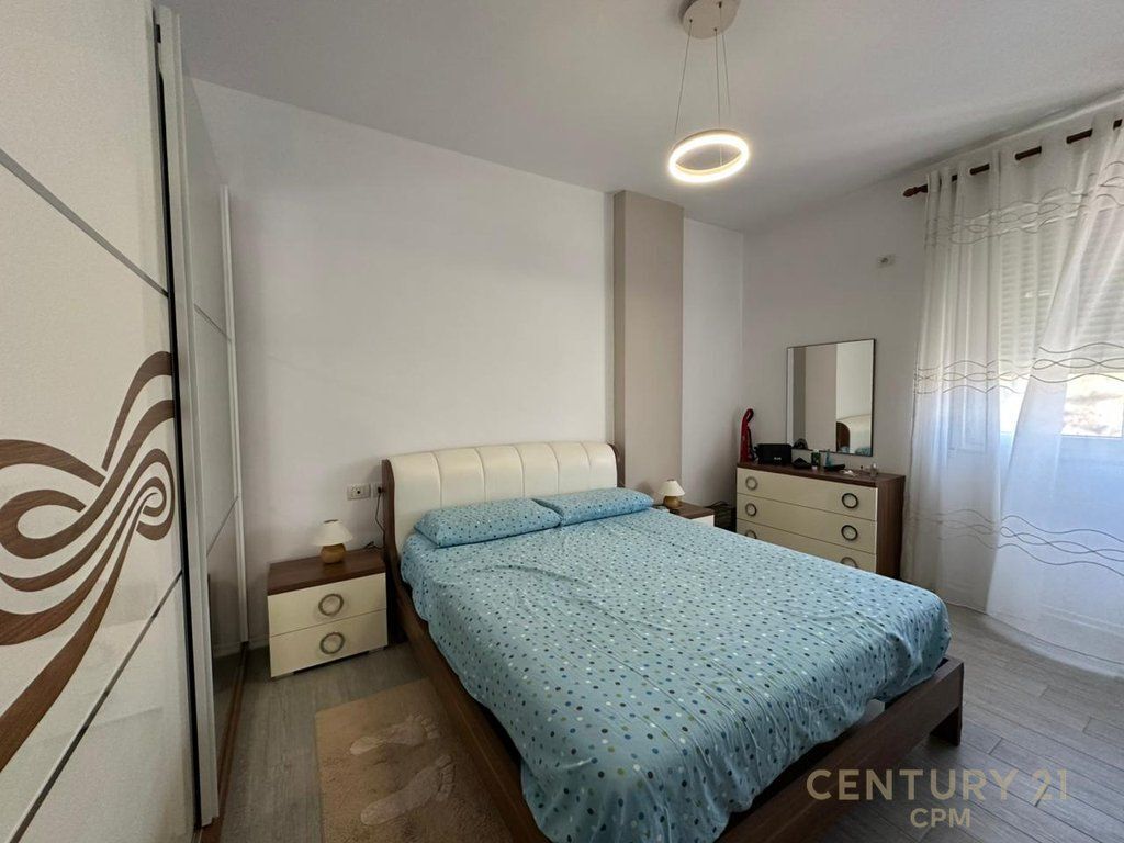 Appartamento 2+1+2 In Vendita A Kodra E Diellit!