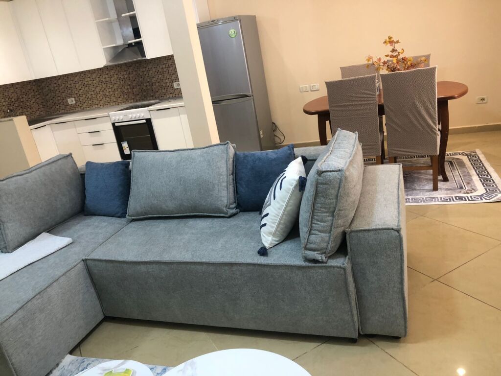 Apartment 2+1 for rent at Rr Margarita Tutulani