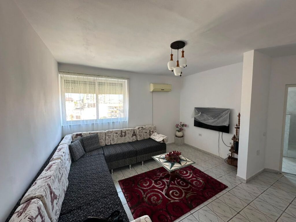 Apartament 1+1 per qera, Rr Elbasanit, Tirane.
