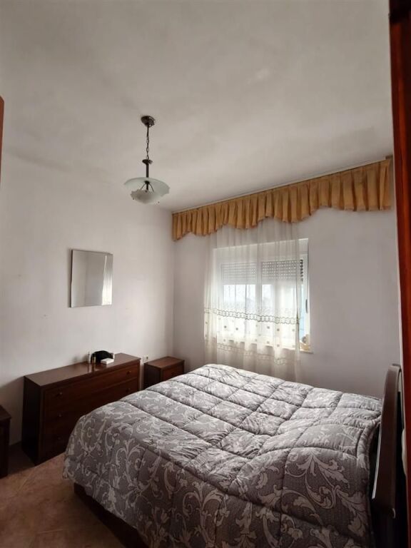 Qera | Shtëpi private 3 + 1 | Prane Spitalit QSUT | 700 €/muaj