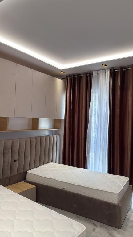 Shitet apartament 2+1+Post Parkimi ne Golem , prane Hotel Prestige , Durres , Mali i Robit , Shkembi i Kavajes .