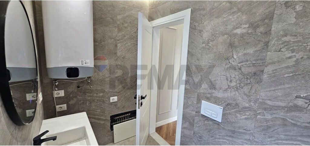 Condominio/Appartamento - In Vendita - Rruga Ali Demi, Tiranë