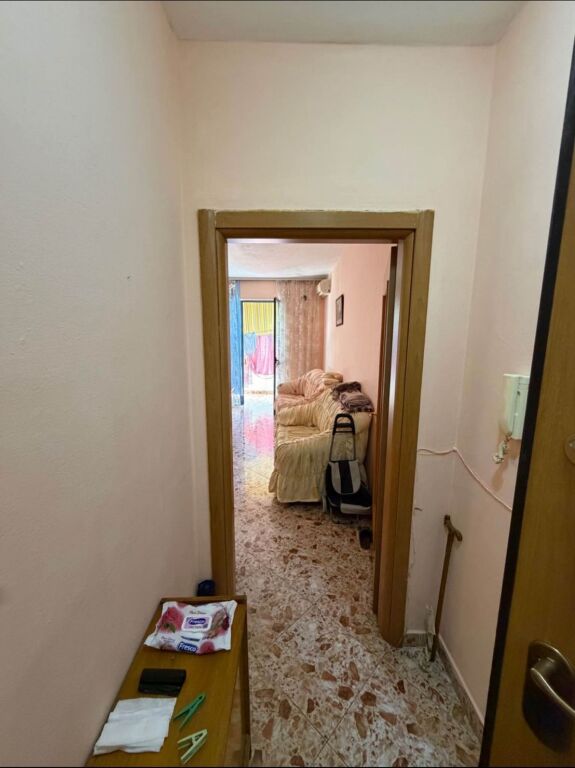 Apartament 1+1 per shitje Rruga e Elbasanit !
