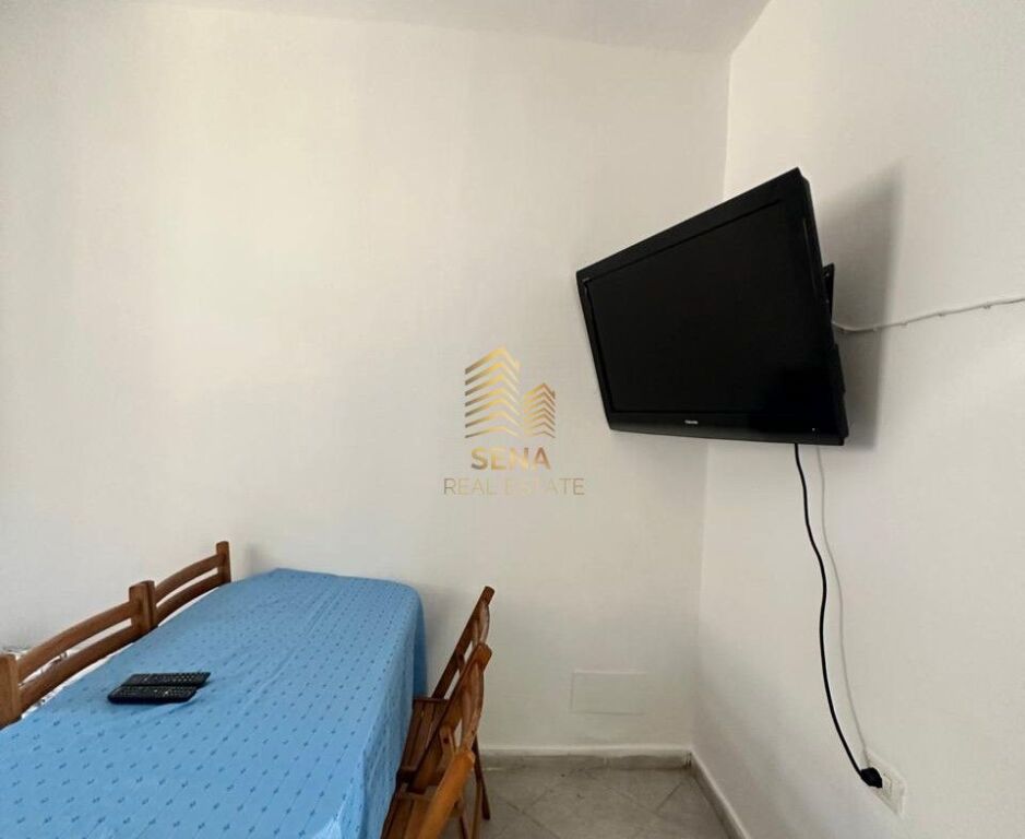 Rent, Studio, Xhamllik, 30,000 Leke/month