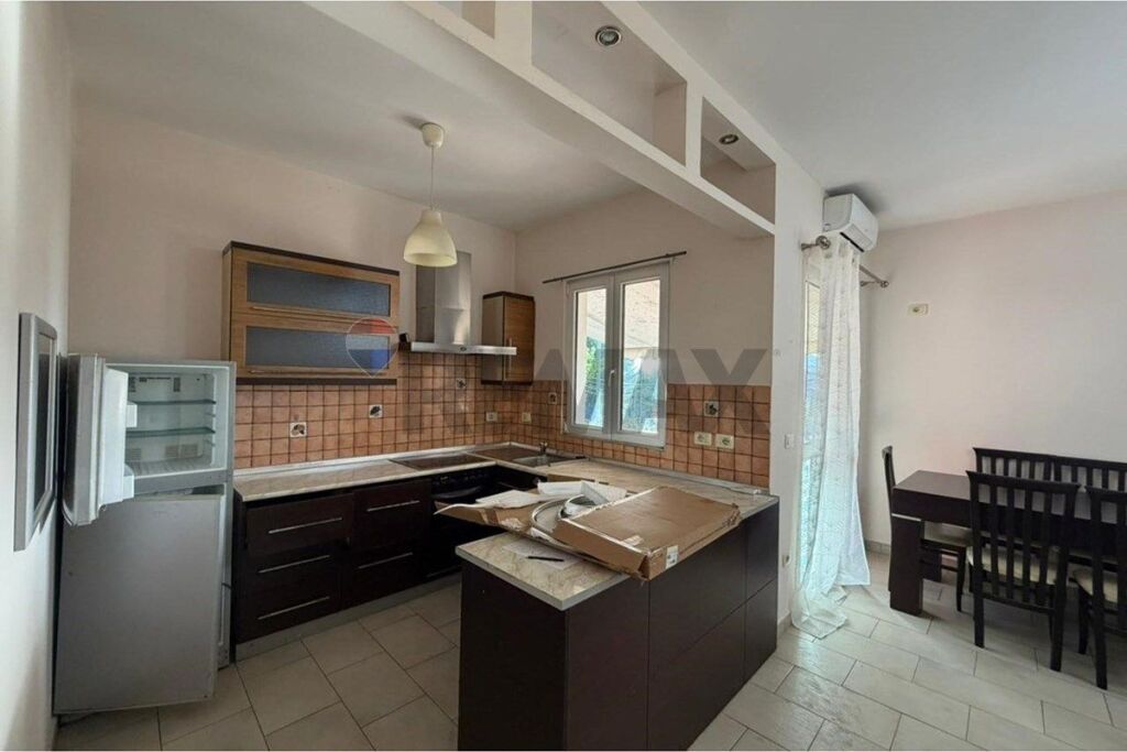 Apartament - Për Qira - Rruga Mihal Grameno, Tiranë