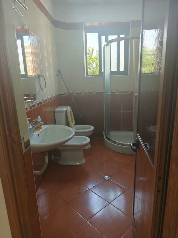 Apartament 2+1 me qira