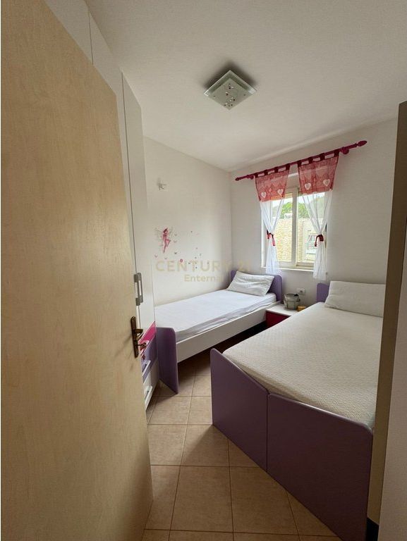 Apartament 2+1 per shitje te Lura 2, Gjiri I Lalzit