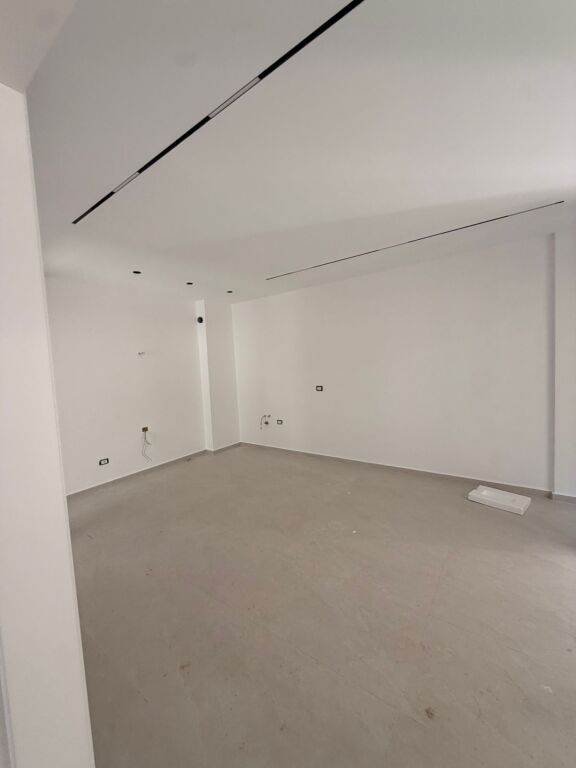 VENDESI APPARTAMENTO 2+1 NELLA RESIDENZA LIBURNIA, GOLEM