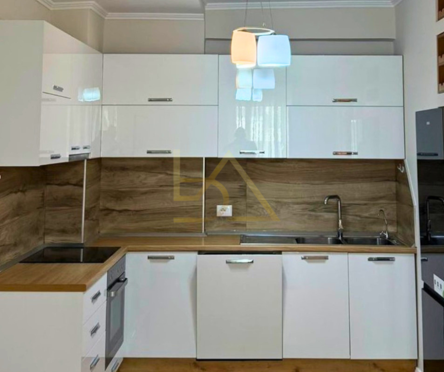 VENDESI APPARTAMENTO 1+1 – GOLDEN PARK, VIA KAVAJËS