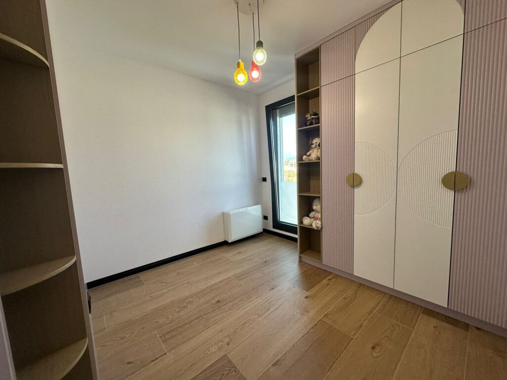 Apartament 3+1+2+Verande me Qira  📍Kompleks Rezidecial,Teg #1372