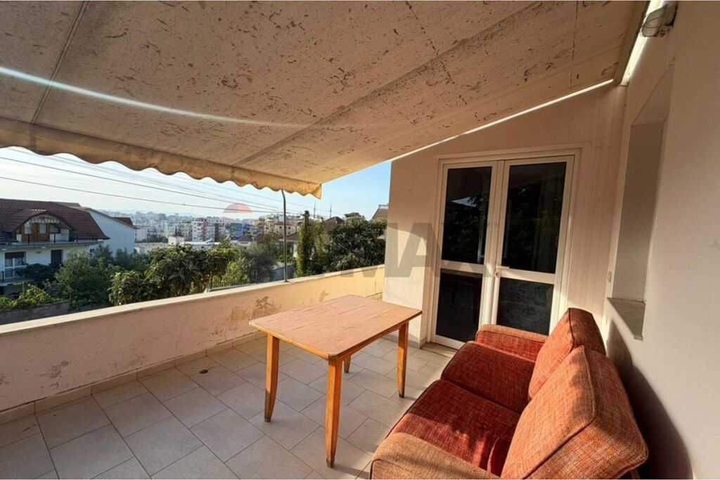 APARTAMENT 2+1 PER QIRA TE MIHAL GRAMENO