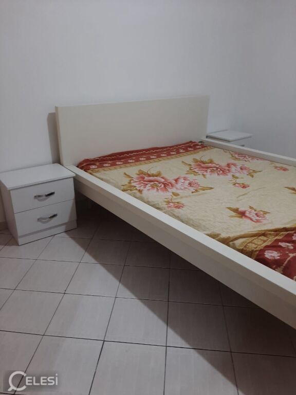 Affitto | Apartament 2 + 1 | Rruga Loni Ligori | 55.000 leke/mese