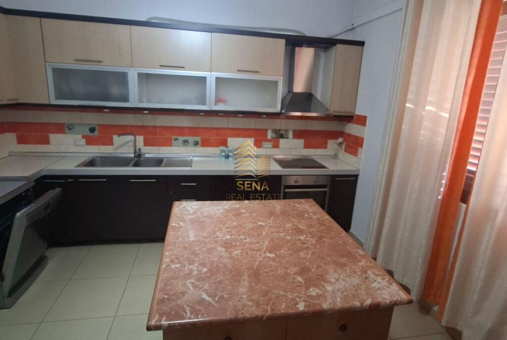 Qira, Apartament 3+1+2WC+blk+P, Rruga Elbasanit(Afer Ambasades Turke), 50.000 Lek/muaj